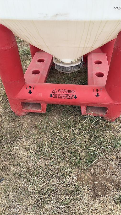 Used Snyder Flow Master Hopper