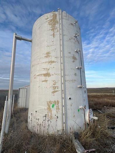 Used 210 BBL Fiberglass Tank