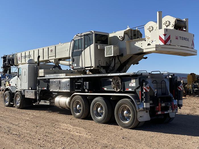Used 2015 Terex Crossover 8000 on Kenworth T800