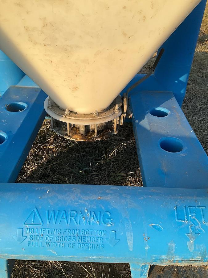 Used Snyder Flow Master Hopper