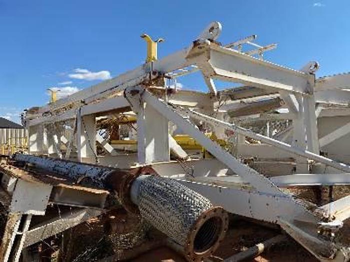 Used Parco 1,000,000 LB Mast, Sub Partial Rig