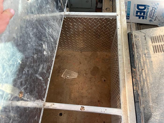 Used 2006 Aluminum Trailer Enclosed T/A 20 ft