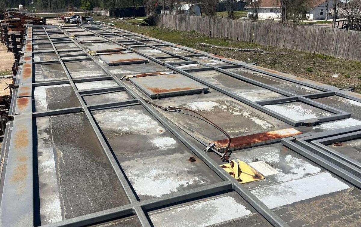 Used 2013 CHARLTON & HILL ESH-1701 T/A SAND HOGG TRAILER