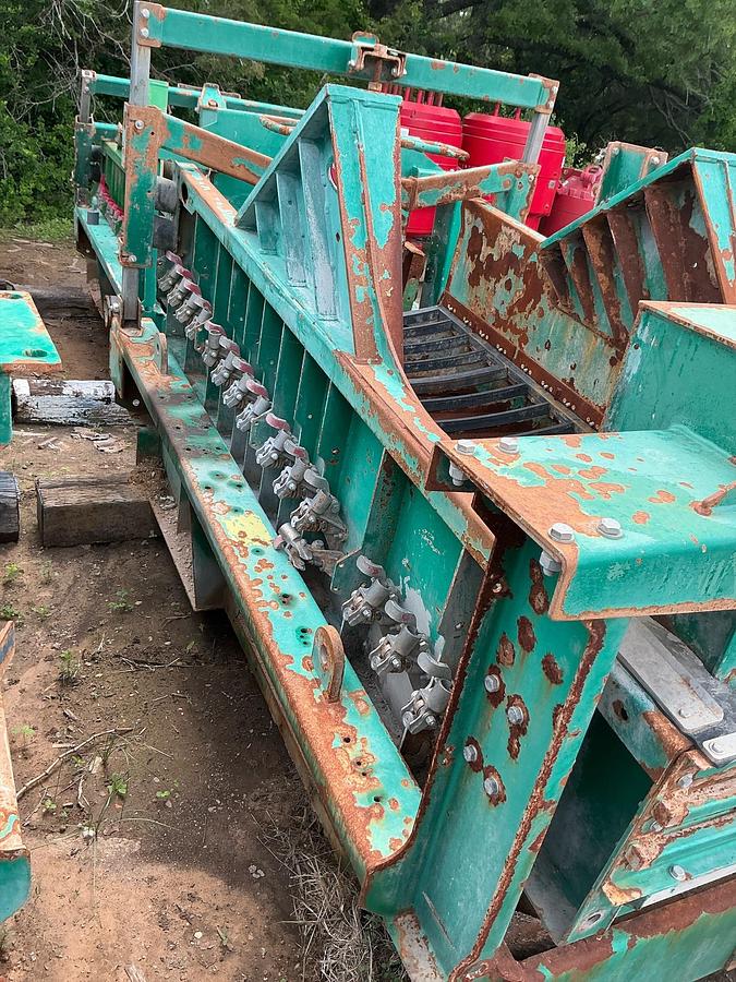 Used Derrick Shaker