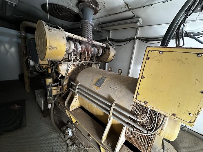 Used 2001 Cat 3508-B 800KW Generator