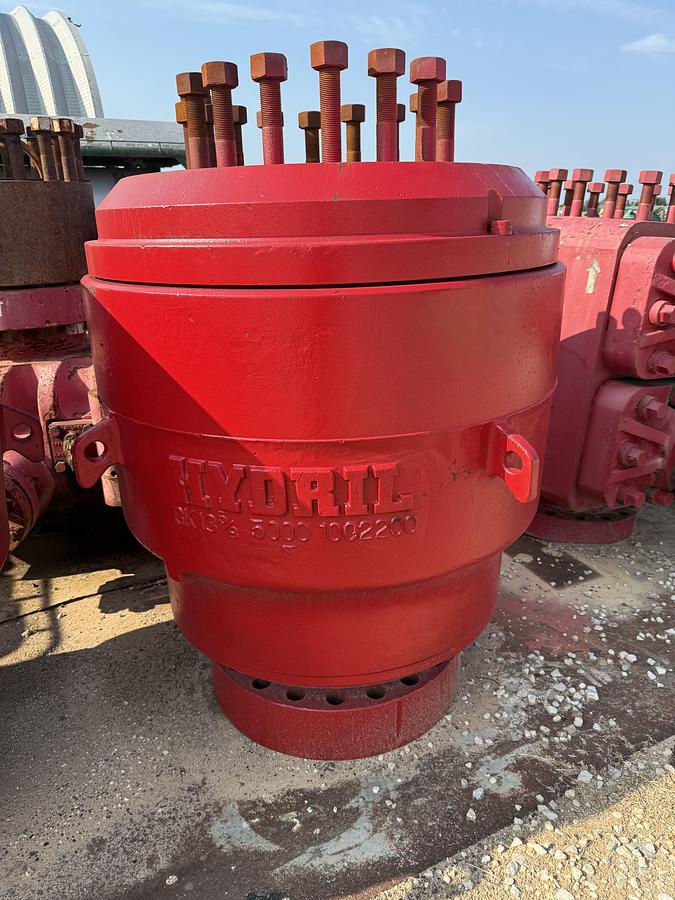Used Annular 13-5/8" 5K Hydril BOP