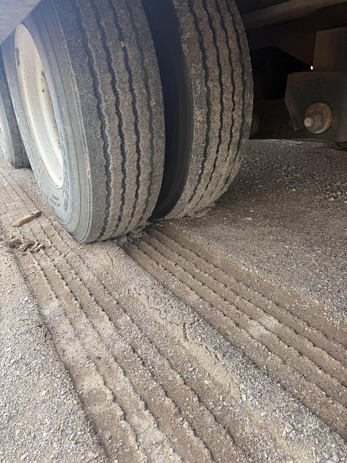 Used 1999 Landoll 50 Ton Tilt-Deck 