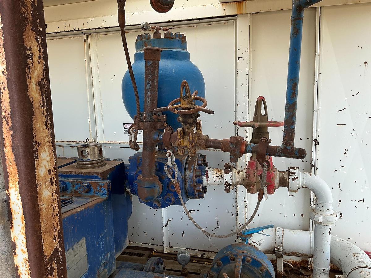 Used Mud Pump Skid Building, DDC Diesel Engine, RS-F1000 Pump