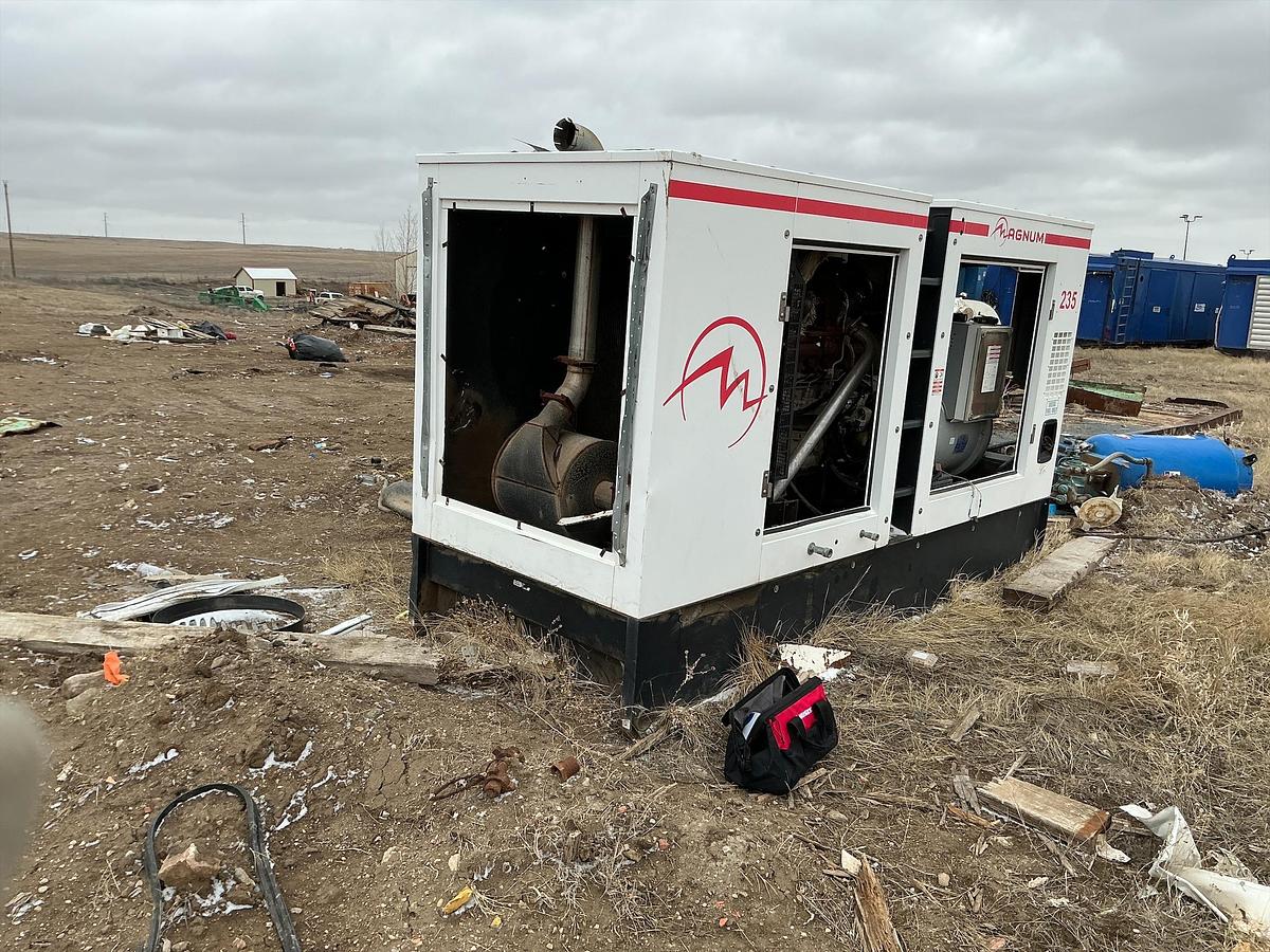 Used Magnum Magna-Plus Generator 235 