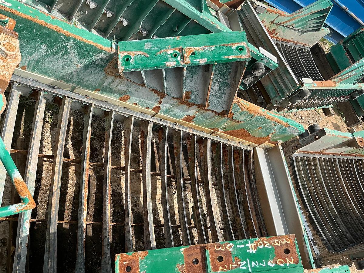 Used Derrick Shaker