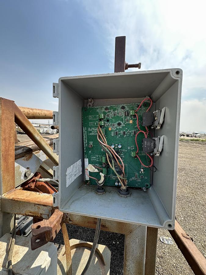 Used 2000 Fab shop Trailered Flair Stack