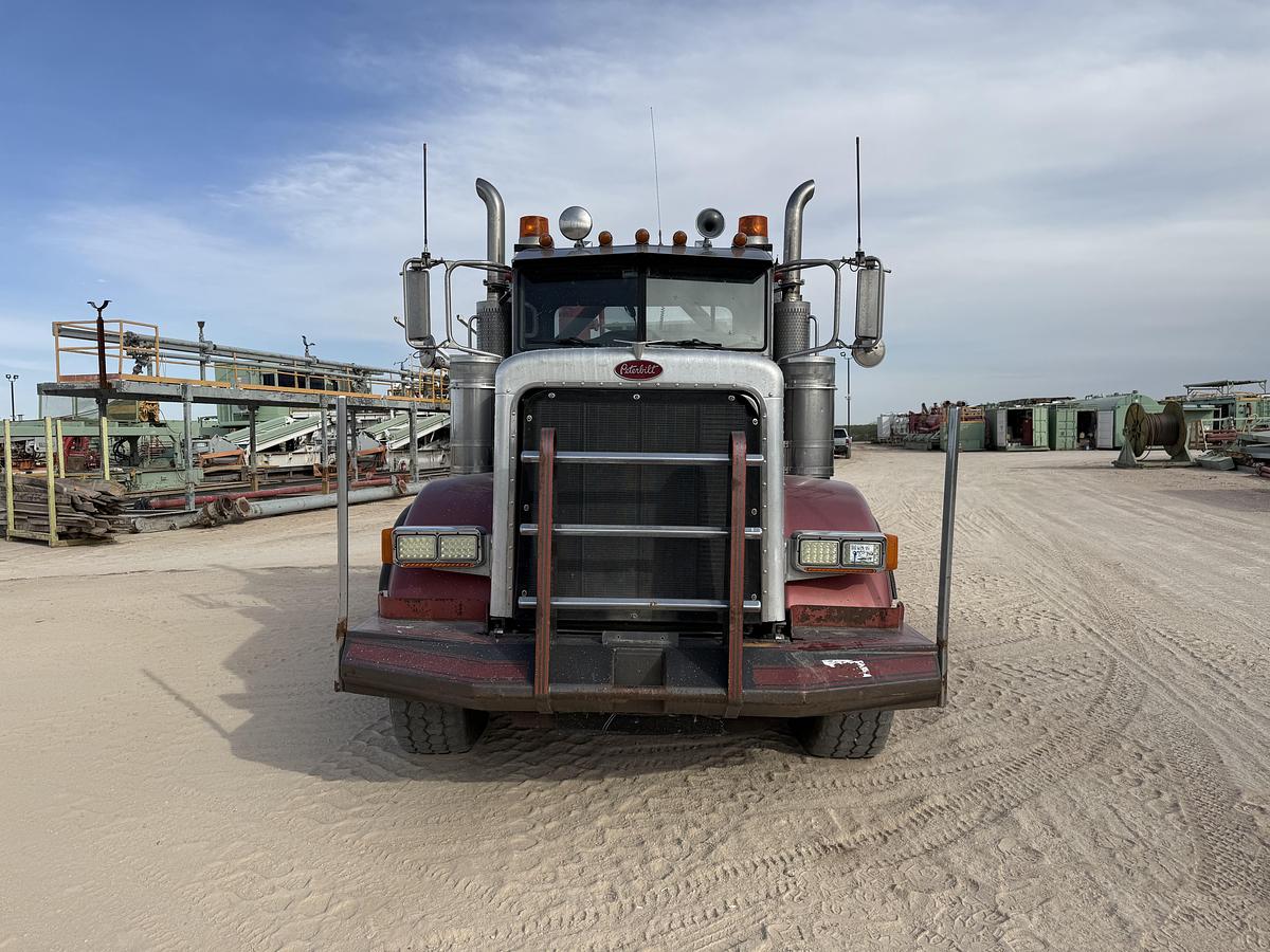 Used 2006 Peterbilt 367 Gin Pole/Bed Truck