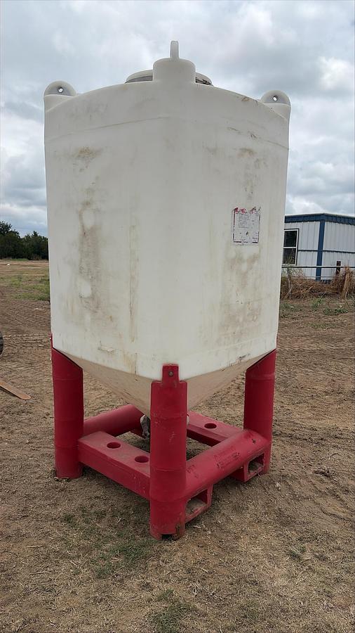 Used Snyder Flow Master Hopper 
