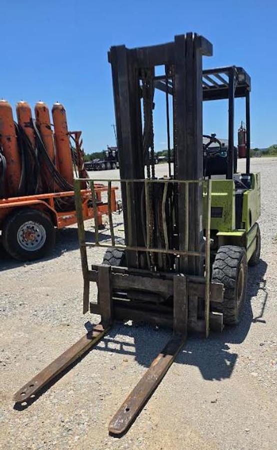 Used CLARK GPS25MB Forklift