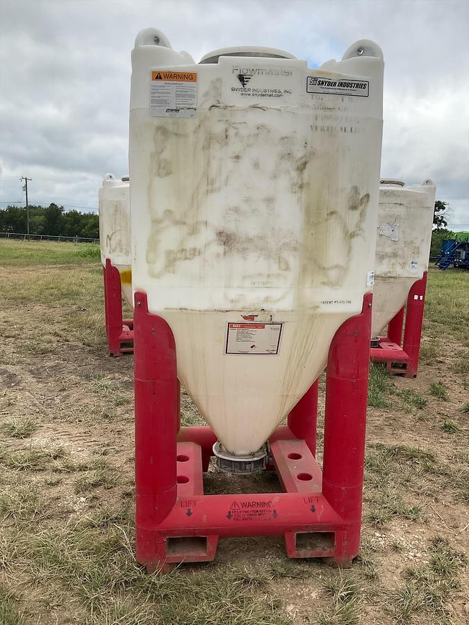 Used Snyder Flow Master Hopper