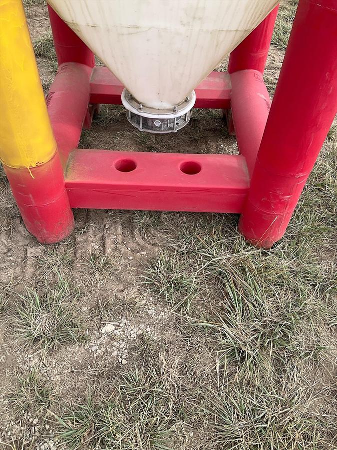 Used Snyder Flow Master Hopper