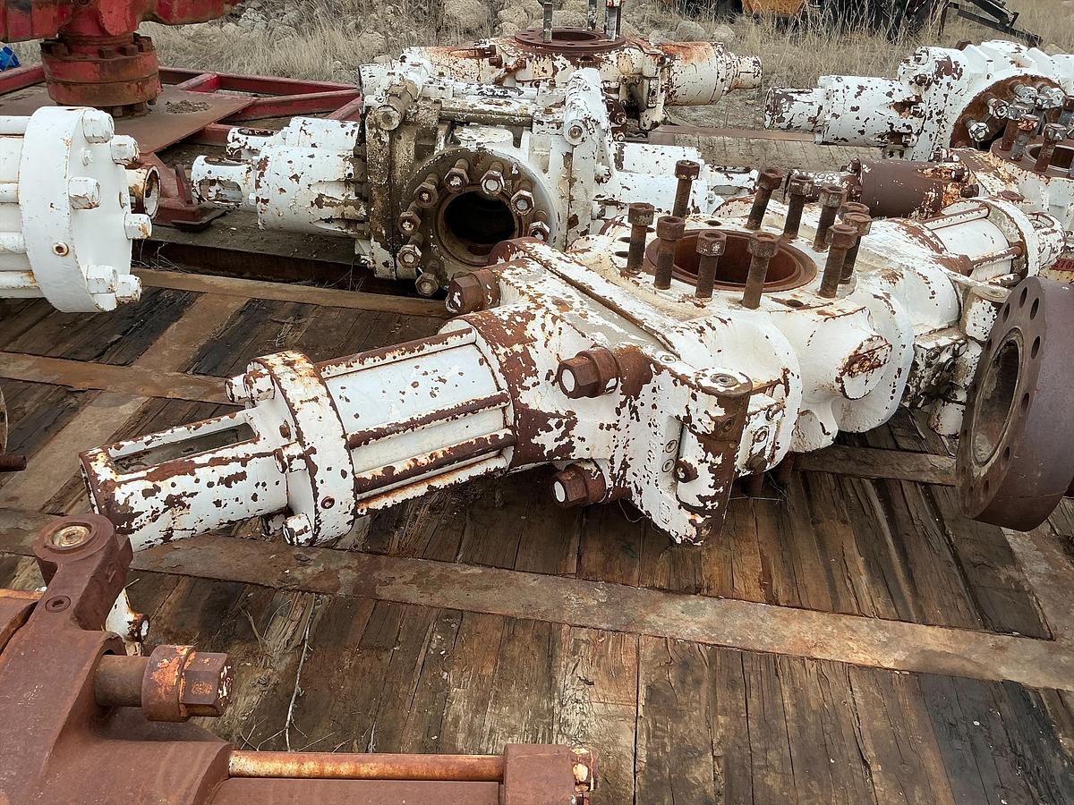 Used Shaffer 5x11 Single Ram BOP