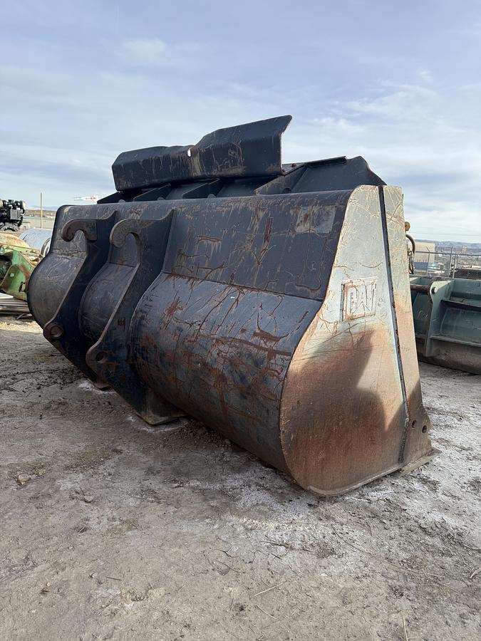 Used CAT Loader Bucket (100 inch wide)