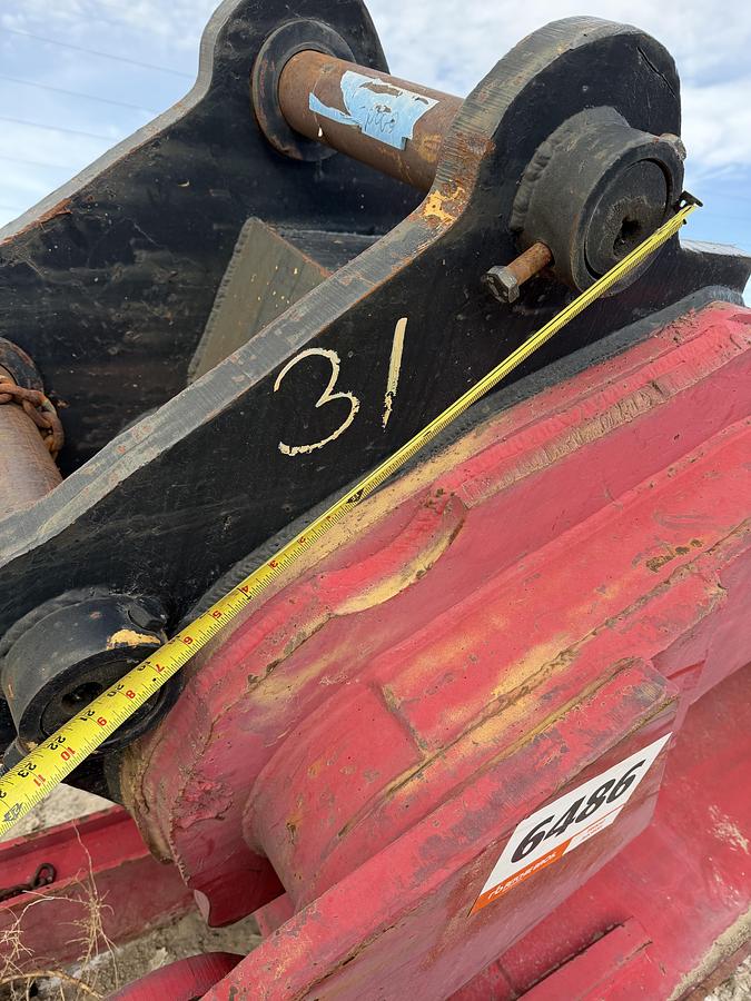 Used Scrap Claw Excavator Attachment