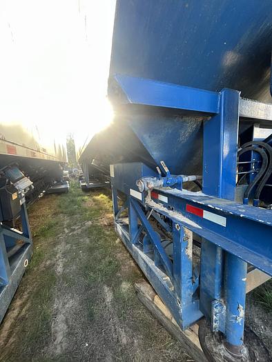 Used 2012 APPCO Sand King FS-40 20 in x 54 ft Portable Transfer Trailer