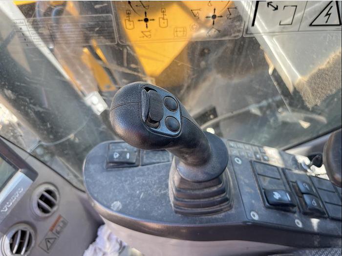 Used 2017 Volvo ECR305CL Tracked Excavator