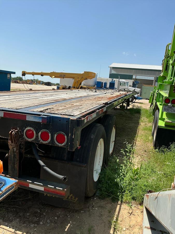 Used 2007 Fontaine 48’ Flatbed Trailer