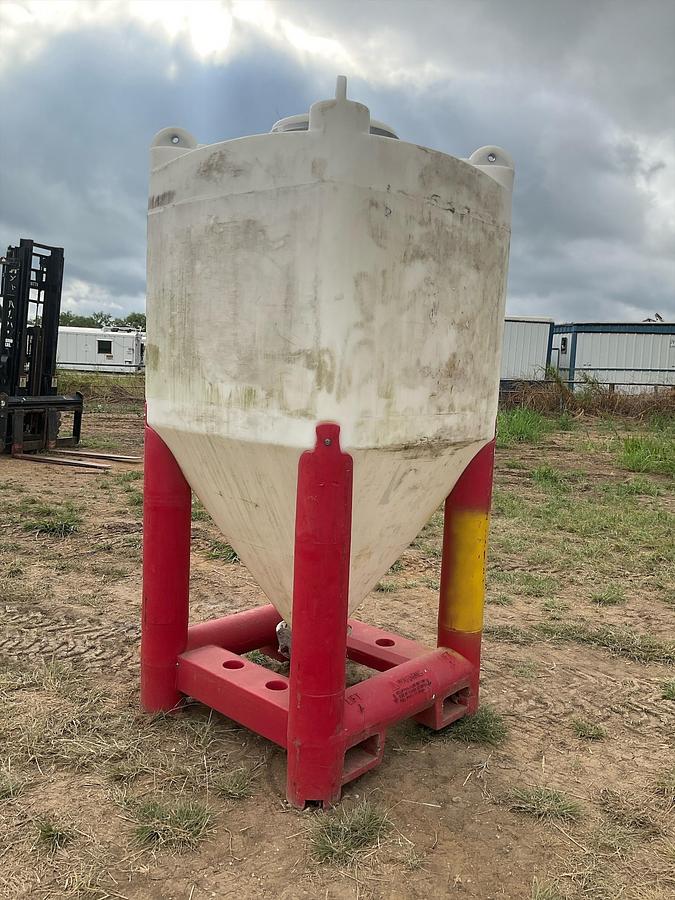 Used Snyder Flow Master Hopper