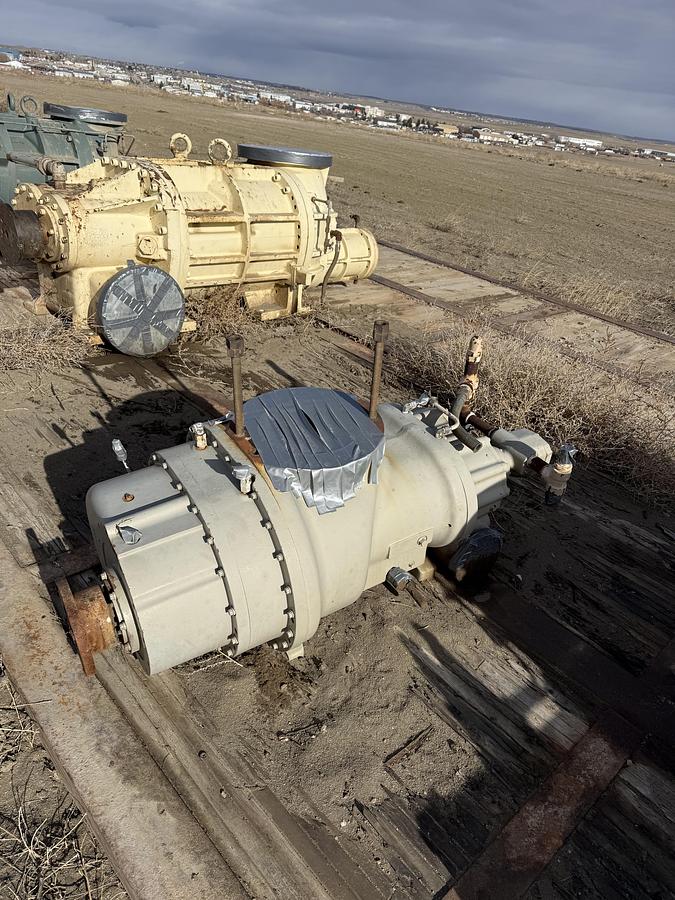 Used Sullair Screw compressor