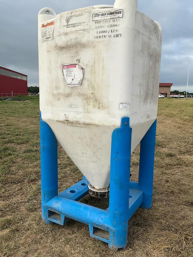 Used Snyder Flow Master Hopper