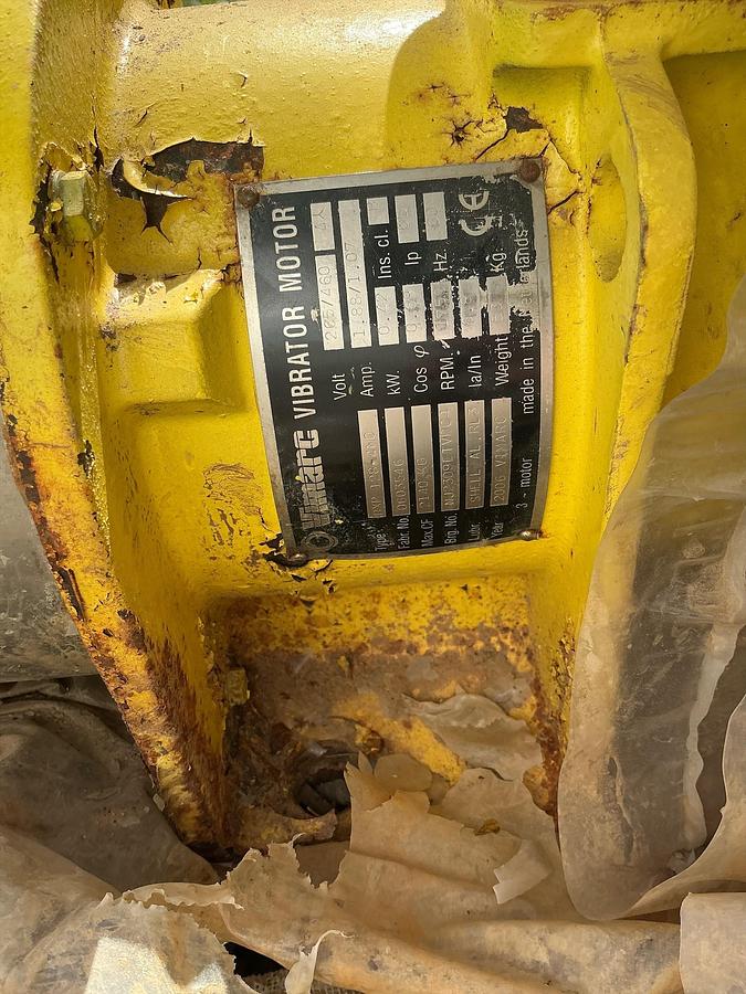 Used Vimarc Vibrating Motor x4