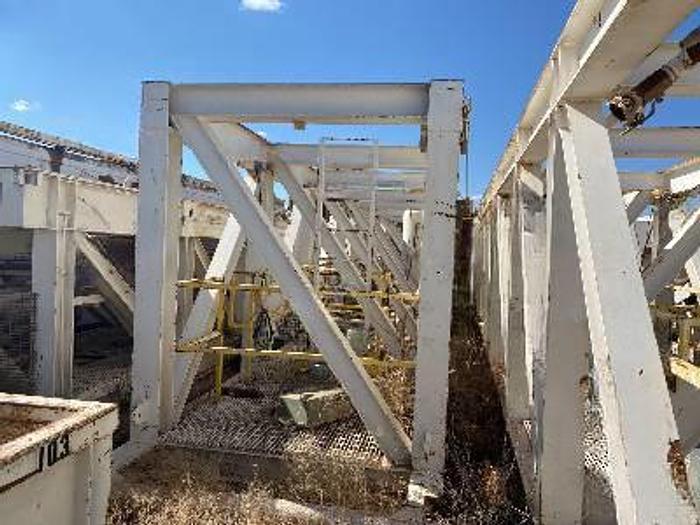 Used Parco 1,000,000 LB Mast, Sub Partial Rig