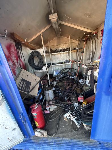 Used Tool shed Skid 7'x32'
