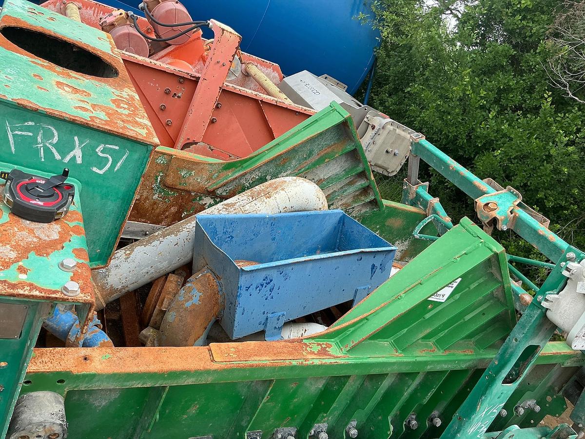 Used Derrick Shaker