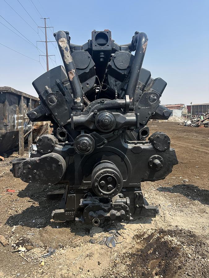 Used 2000 WAUKESHA NATURAL GAS ENGINE 7042GS1