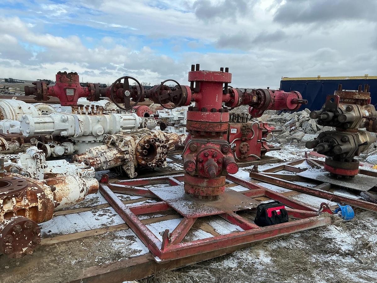 Used Cameron CIW Single Ram BOP 