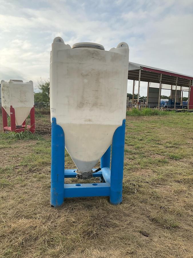 Used Snyder Flow Master Hopper