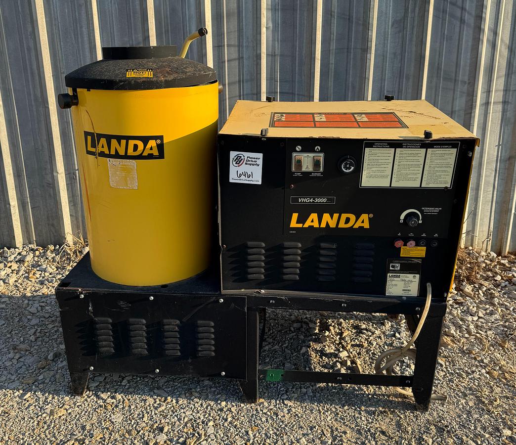 Used Landa VHG4-30024H 3PH/Natural Gas 4GPM @ 3000PSI Hot Water Pressure Washer