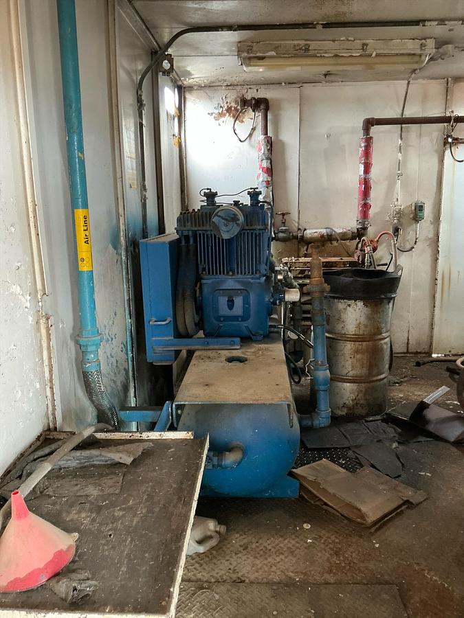 Used Cat Generator, Skid, (With Air Compressors)