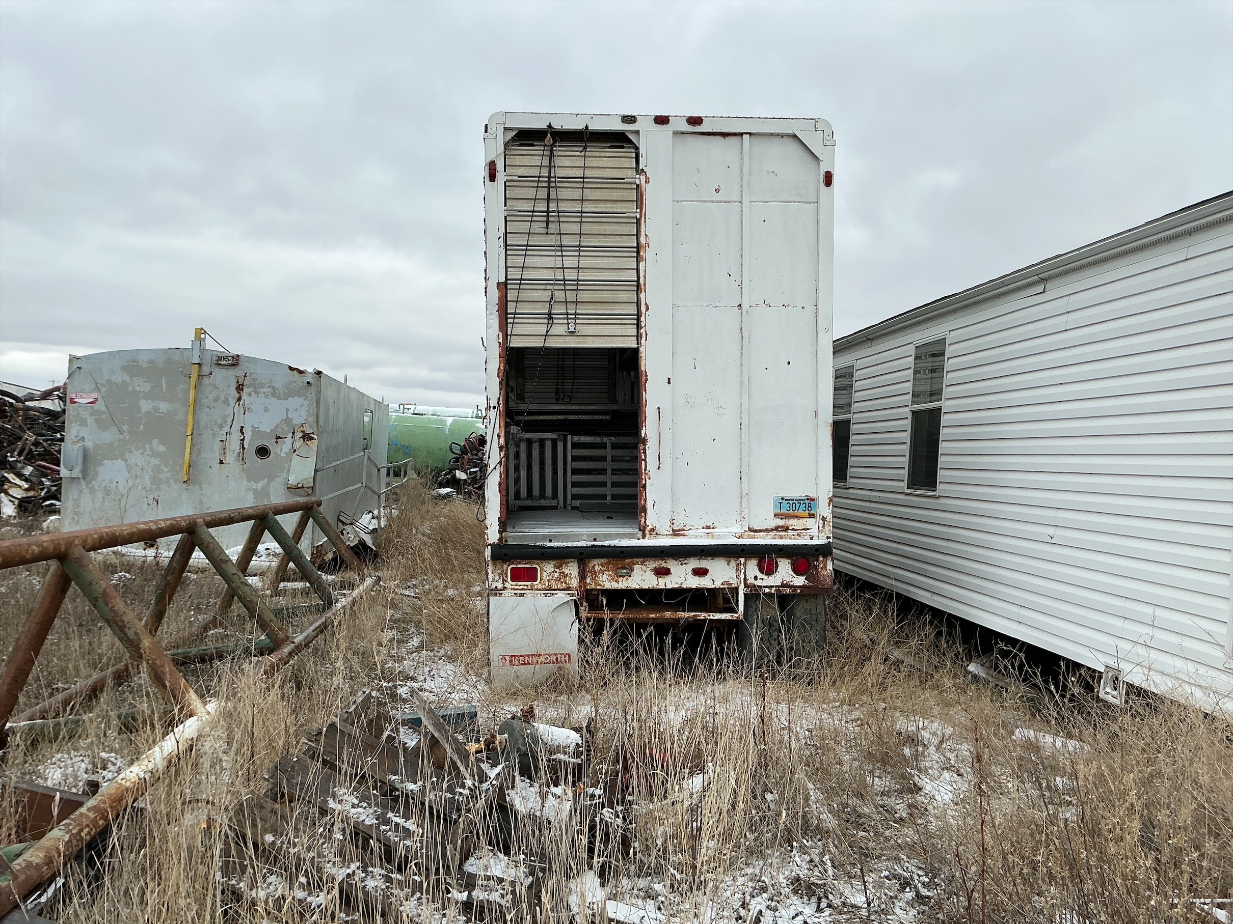 Used 1976 Wilson Bull Livestock Trailer