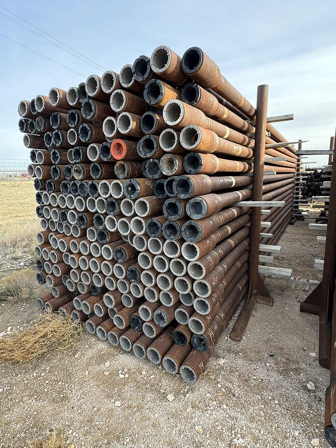 Used Drill Pipe 4-1/2 in - X-95 - Rack 25