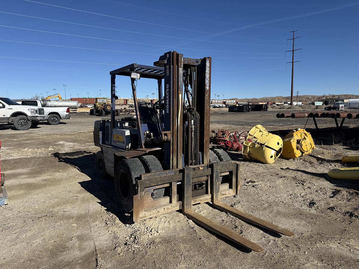 Used Komatsu 40 Hyster 8000lb Forklift