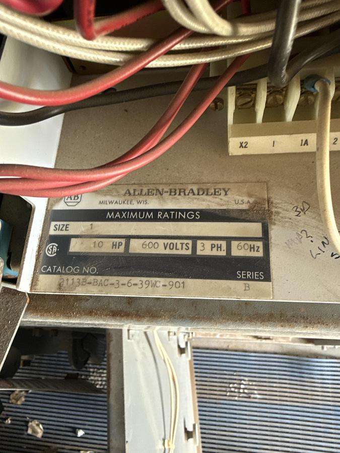 Used ALLEN BRADLEY 600 volts breaker 60 HZ