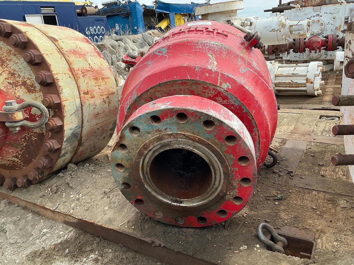 Used Hydril 13-5/8 Annular BOP