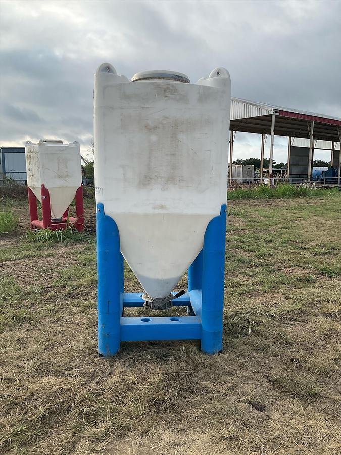 Used Snyder Flow Master Hopper 
