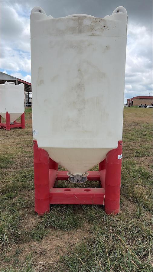 Used Snyder Flow Master Hopper