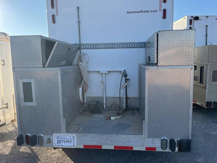 Used 2006 Aluminum Trailer Enclosed T/A 20 ft
