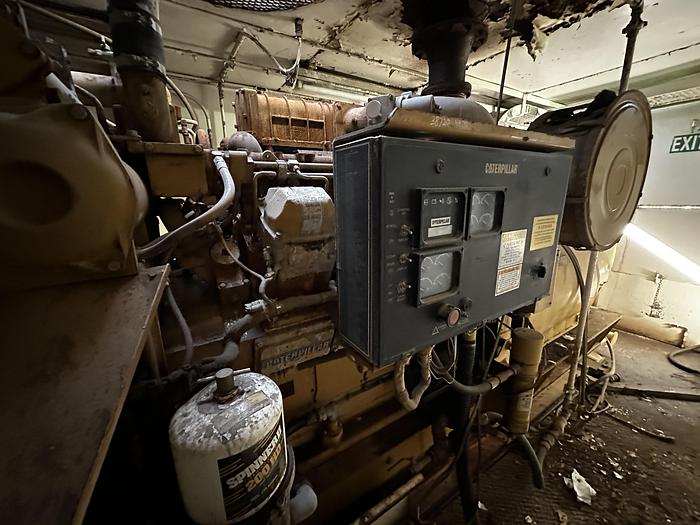 Used 2001 Cat 3508-B 800KW Generator
