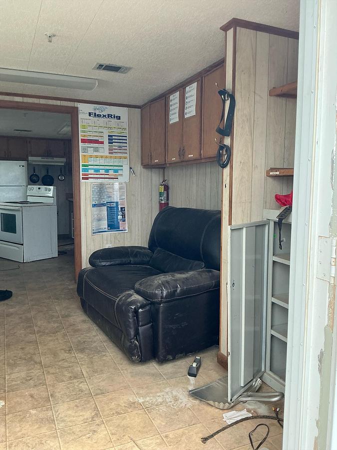 Used 2011 Man Camp DBI