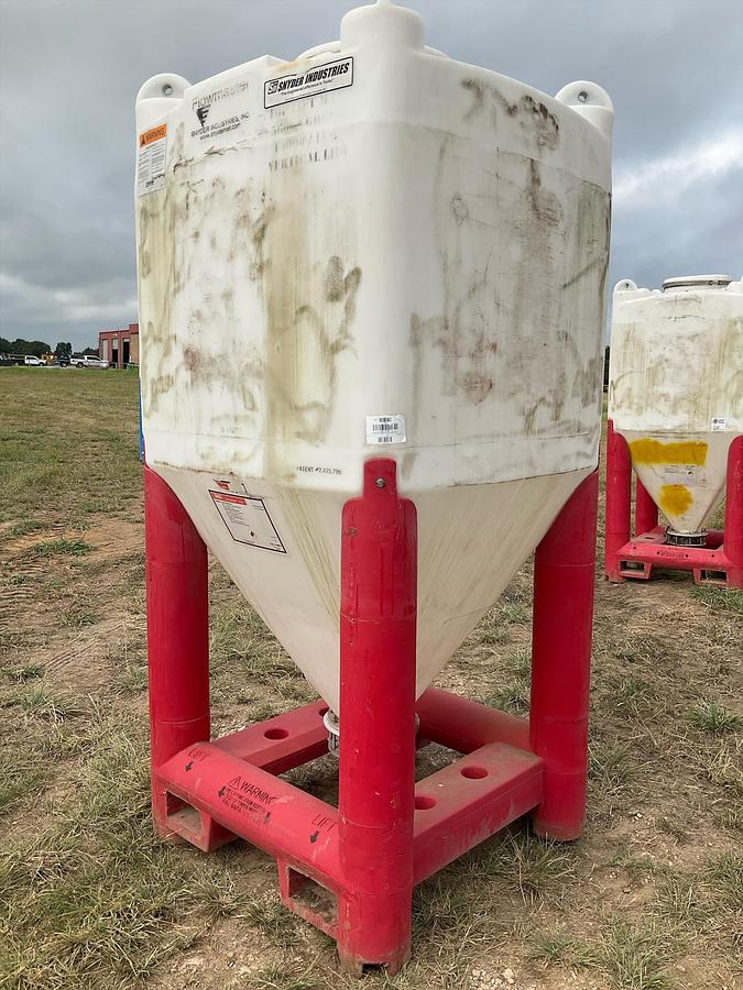 Used Snyder Flow Master Hopper