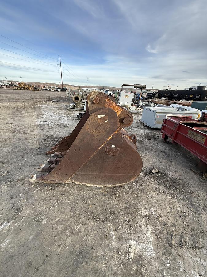 Used CAT 36 inch Excavator Bucket